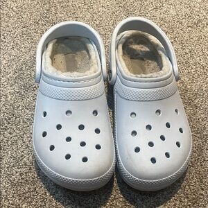 🥳 Crocs Women’s Size 9 Light Blue Faux-Fur Lined Clog Shoes